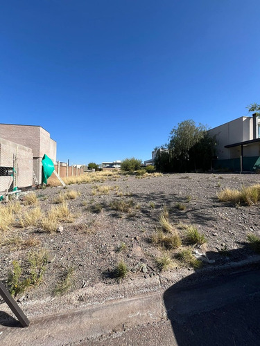 Venta De Terreno , Mendoza Norte Country 521 Mts