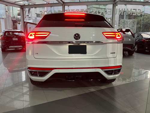 Volkswagen Cross Sport 3.6 Fsi V6 R-Line Auto 4Wd
