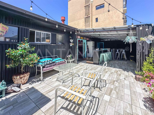 Departamento En Venta De 5 Dorm. En Concepción