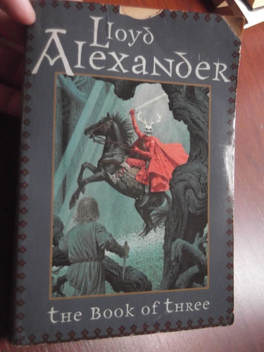 The Book Of Three Lloyd Alexander En Ingles Fantasy