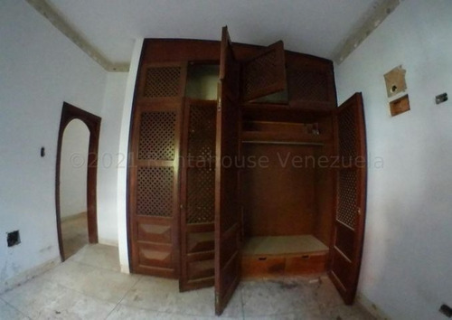 Imagen 16 de 30 de Casas En Venta En Colinas De Santa Rosa Barquisimeto Código Flex: 22-6835 & 0424 556 57 59 Rentahouse Centro Occidente Monica C.
