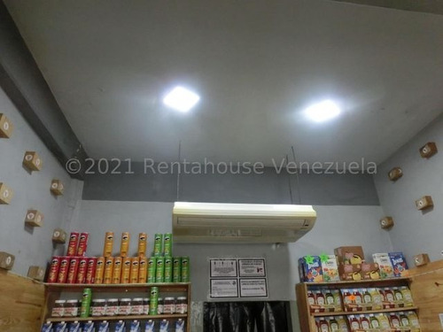 Imagen 2 de 10 de Mayor De Carnes Y Viveres 22-2947 Armando B