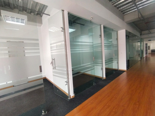 Arriendo Oficina 412 M² Piso 3 - Sector Chico Reservado