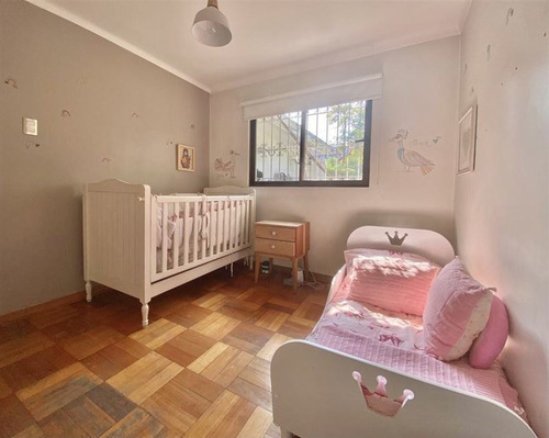 Casa En Venta De 3 Dorm. En Vitacura