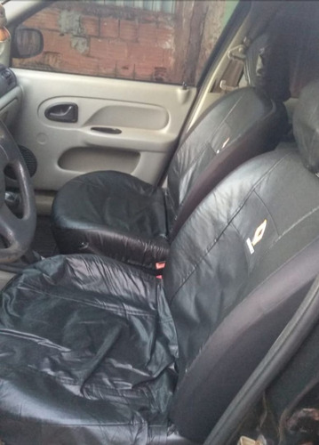 Renault Clio 2005 1.0 16v Authentique 5p
