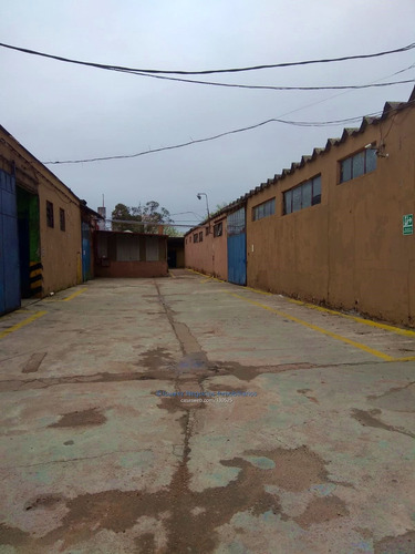 J.s Deposito En Paso Carrasco