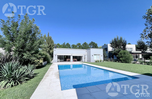 Casa Exclusiva En Miralagos