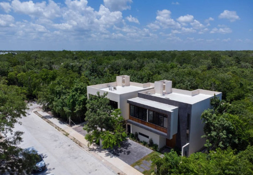 Casa Con Jardin Y Alberca Privada, Residencial Con Amenidad