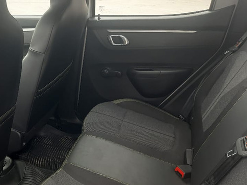 Renault Kwid Outsider 1.0cc MT AA
