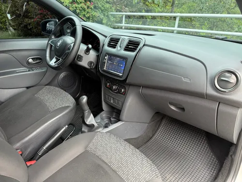 Renault Logan 1.6 Authentique / Life