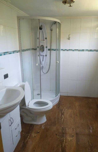 Casa En Sector Residencial Cercano A Metro Trinidad