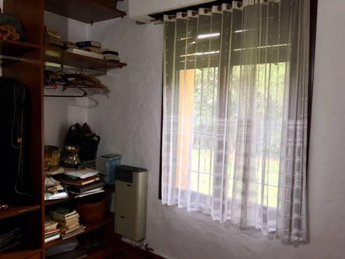 Casa Colonial Impecable En Un Lindo Lote Parquizado En Venta