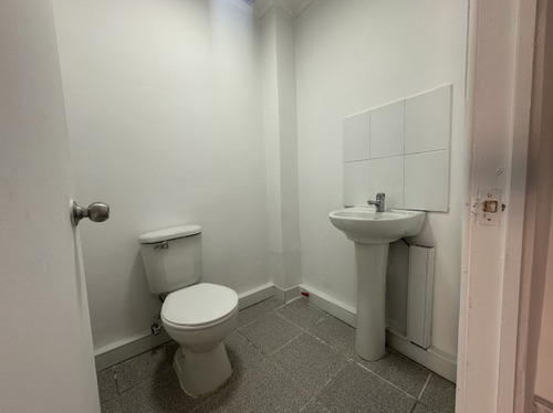 Arriendo Local 61m2- Baño- Lo Prado