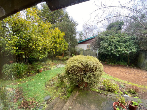 Casa De 78 M2 De2 Pisos, Sector Teja Sur, Isla Teja,valdivia