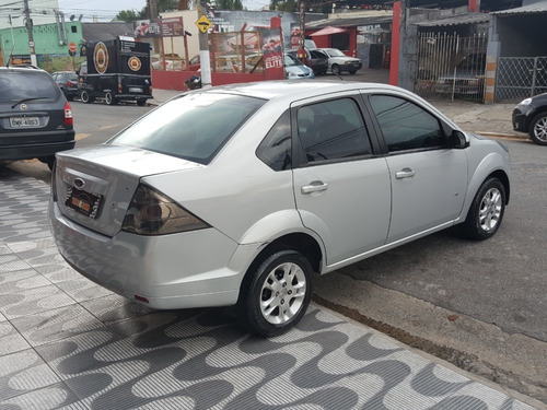 Ford Fiesta Sedan Se 1.6 Rocam (flex) 2014 + Completo