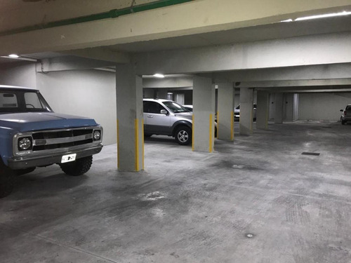 Imagen 4 de 10 de Venta De Cochera En Moron Excente Edificio De Categoria