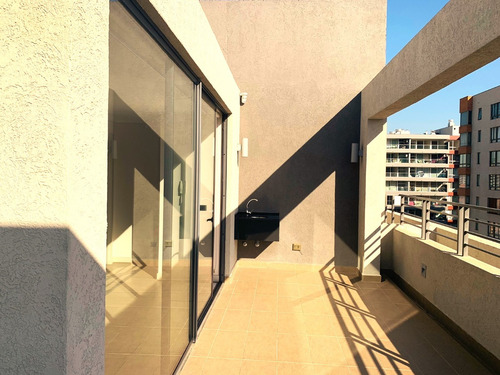 Penthouse Duplex Nuevo 4d, 4b En Sector Llano Subercaseaux