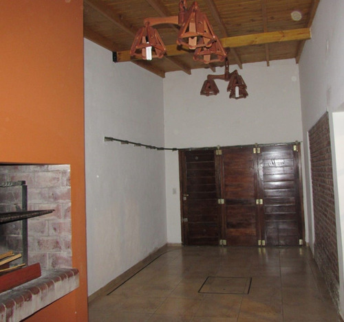 Imagen 6 de 16 de Chalet En Parque Luro