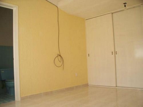 Imagen 18 de 25 de Bonita Casa En Condominio En Jardines De Cuernavaca