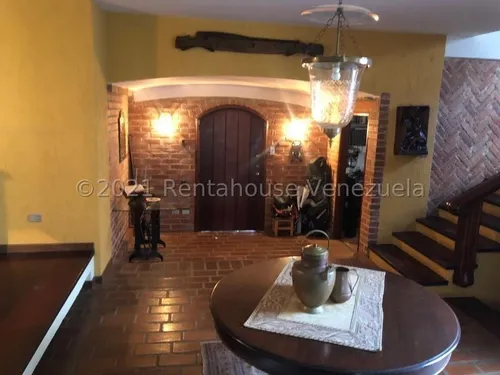 Casa En Venta La Tahona