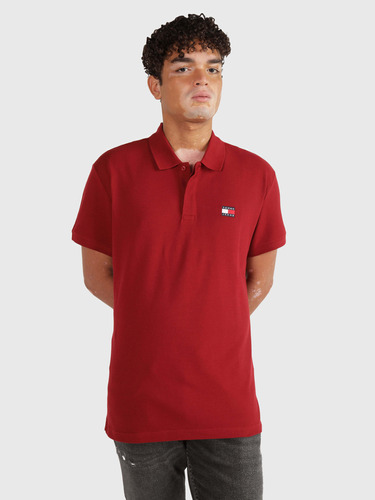 Polo Rojo De Hombre Con Parche Bordado De Tommy Jeans