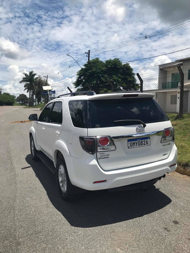 Toyota Sw4 2013 3.0 Srv 7l 4x4 Aut. 5p