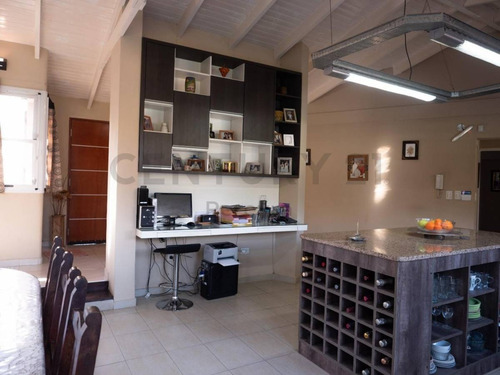 Imagen 18 de 30 de 31 Entre 421 Bis Y 422 Casa De Tres Dormitorios En Venta ,villa Elisa