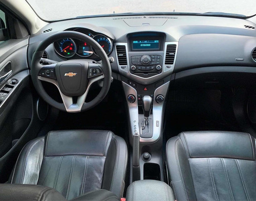 Imagem 5 de 10 de Chevrolet Cruze Sport 2012 1.8 Lt Ecotec Aut. 5p