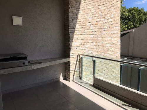 Imagen 12 de 27 de Departamento A La Venta De Gran Categoría De 2 Ambientes En La Mejor Calle De Adrogué
