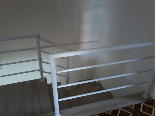 Sobrado Com 3 Dormitórios À Venda, 185 M² Por R$ 700.000,00 - Jardim Faculdade - Sorocaba/sp - So0098
