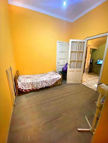 Casa En Venta - 5 Dormitorios 2 Baños - Cochera - 166mts2 - Bahía Blanca