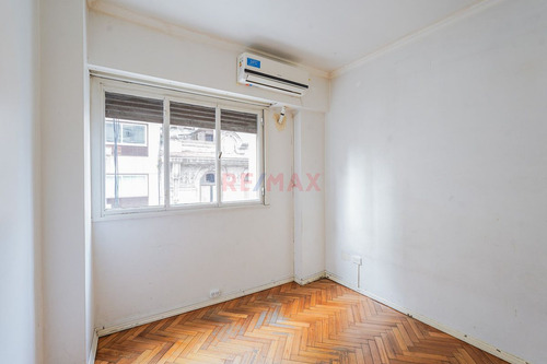 Venta Departamento Dos Ambientes En Av Corrientes