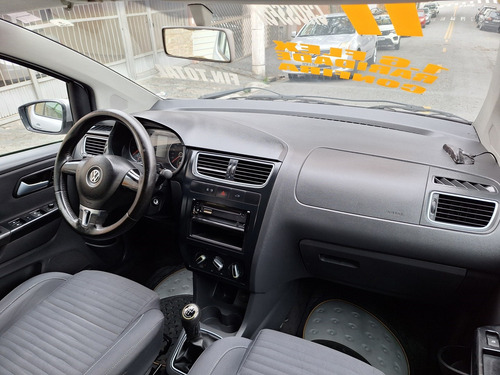 Volkswagen Crossfox 1.6 MI 8V FLEX 4P MANUAL