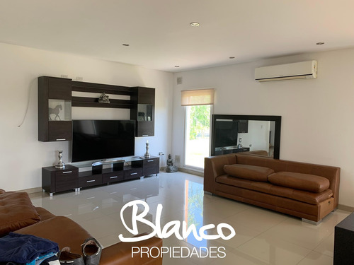 Casa En Venta En El Cantón, Escobar, G.b.a. Zona Norte