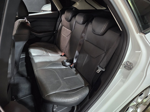 Ford Focus 2.0 SE PLUS 16V FLEX 4P POWERSHIFT
