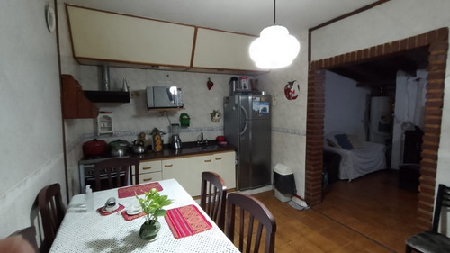 Imagen 5 de 20 de Chalet 4 Ambientes. Lote 10 X 21 Mts