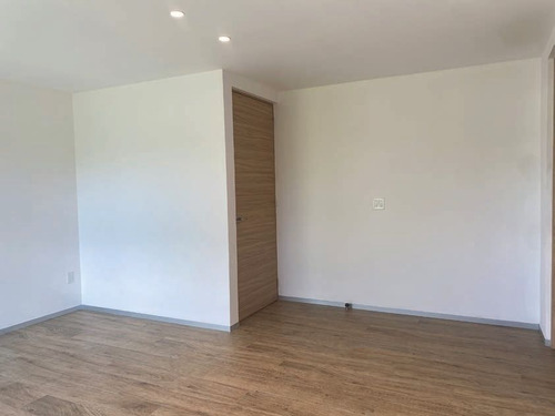 Venta De Departamento En Naucalpan.