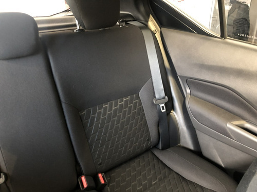 Imagen 16 de 25 de Nissan Kicks 2023 1.6 Sense 120cv