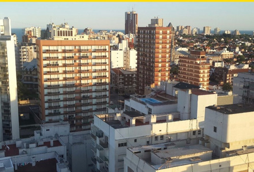 Imagen 7 de 8 de 1 Amb. Frente Al Mar Piso 23 Edificio Havanna, Hermoso, Muy Cómodo.