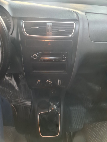 Imagen 9 de 11 de Volkswagen Fox 2013 1.6 Comfortline 5 P