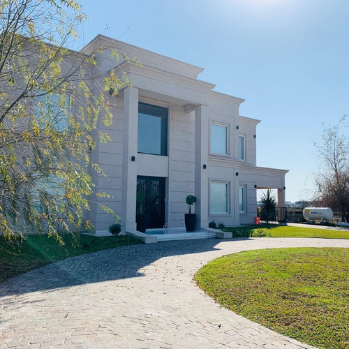 Casa. Venta. Lote A La Laguna. Muelle Privado. Magallanes. Pueblos Del Plata. Hudson.