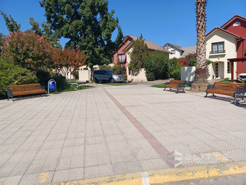 Casa En Arriendo De 3 Dorm. En Maipú