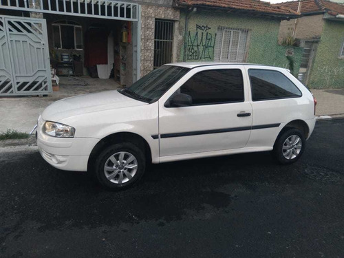 Imagem 1 de 8 de Volkswagen Gol 2013 1.0 Bluemotion Tec Total Flex 3p