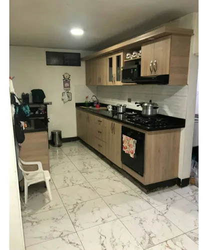 Venta De Casa En Piso 2 - La Estrella (av Principal)