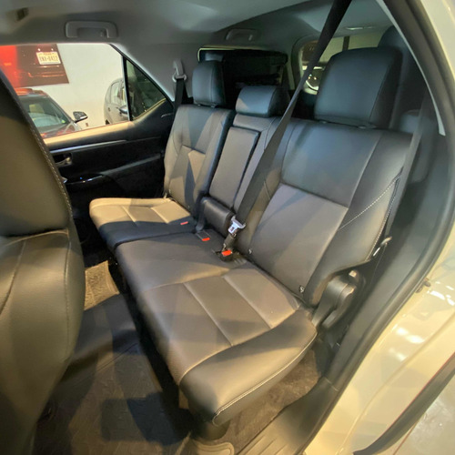 Imagem 13 de 15 de Toyota Sw4 2021 2.8 Tdi Srx 7l 4x4 Aut. 5p 204 Hp