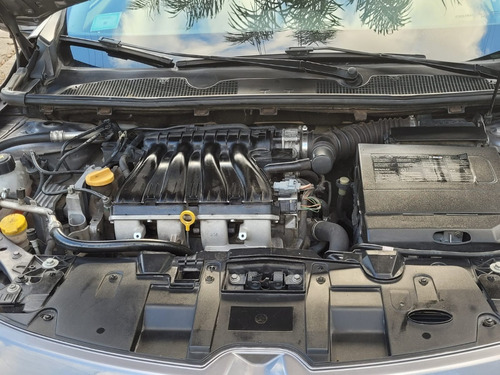 Imagen 10 de 16 de Renault Megane Lll 2.0 De Luxe /2011