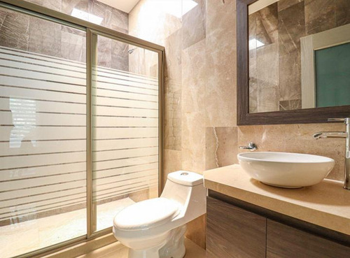 Lista Para Estrenar Moderna Casa Doble Vigilancia Piso De Má