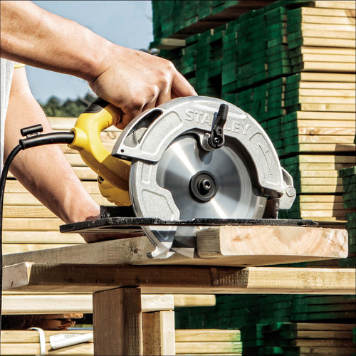 Sierra Circular 7-1/4' 1600w Stanley Sc16-b2c Color Amarillo Frecuencia 220v