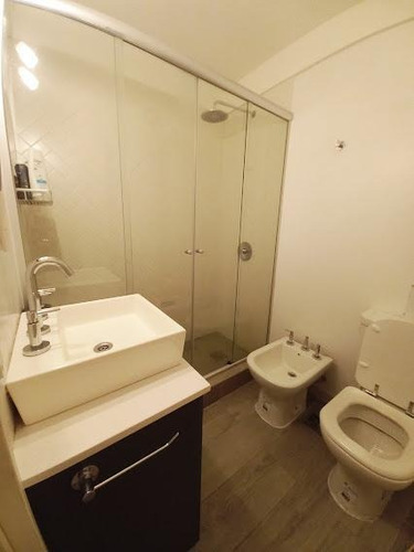 Imagen 4 de 5 de Hermoso 2 Amb. Refaccionado A Nuevo En Venta En Recoleta!