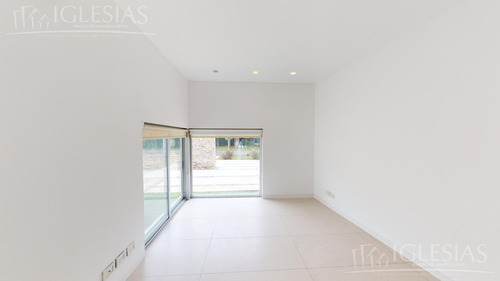 Imagen 11 de 30 de Tour 360° - Casa En Venta Y Alquiler - Barrio La Isla, Nordelta